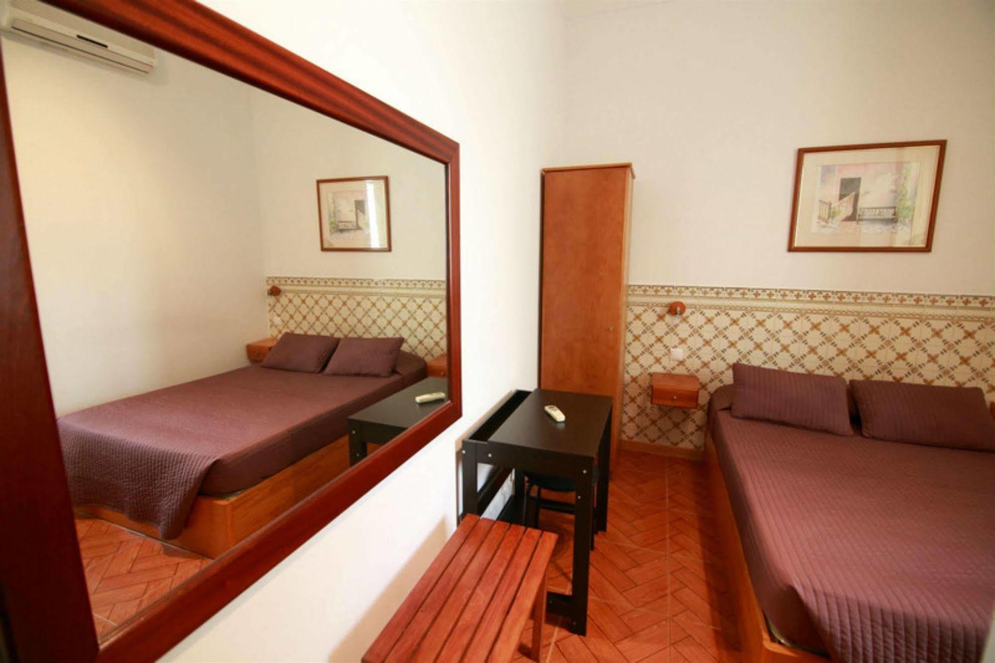 Residencial Mar Dos Acores Hotel Lisbon Exterior photo
