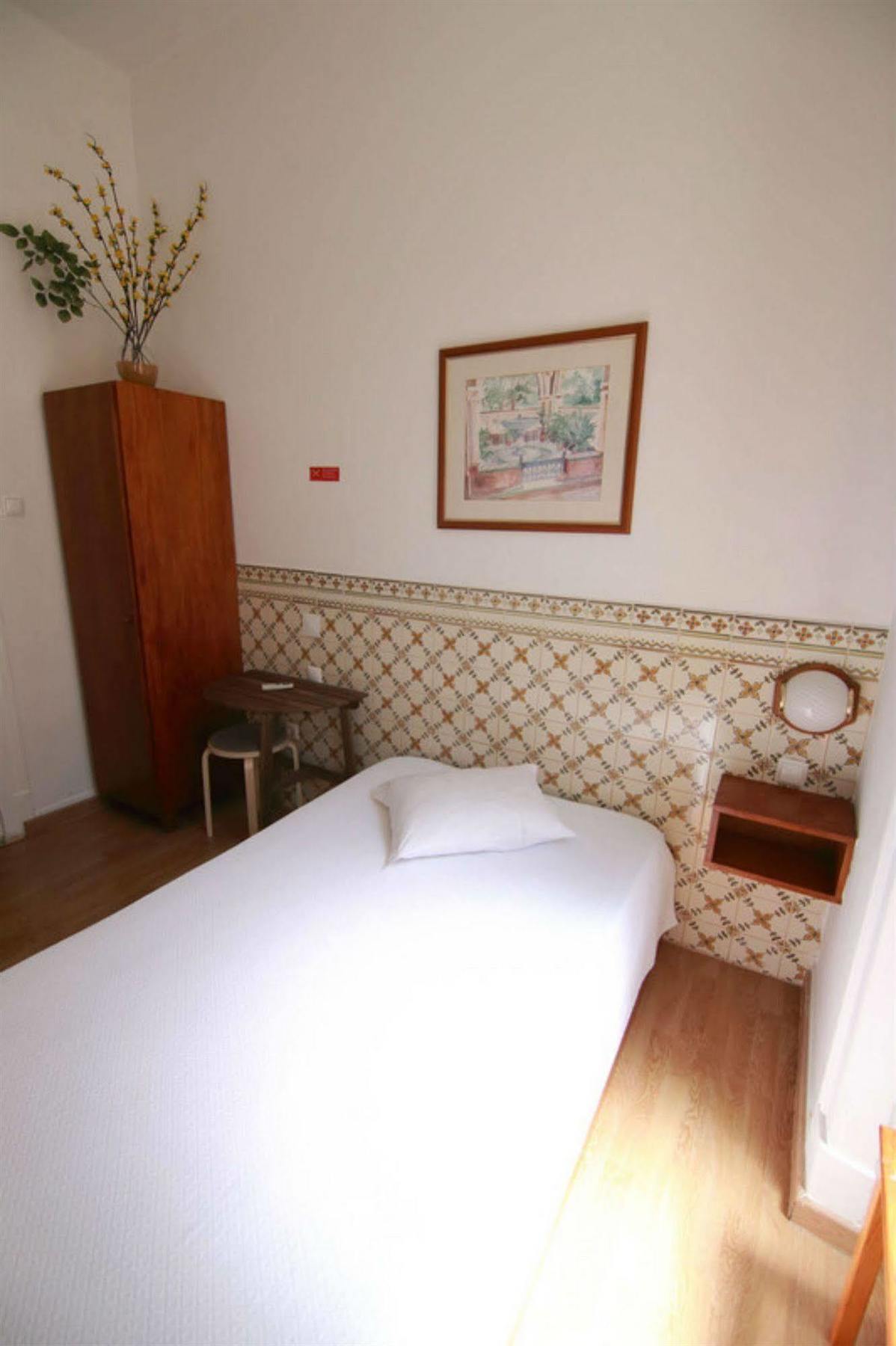 Residencial Mar Dos Acores Hotel Lisbon Exterior photo