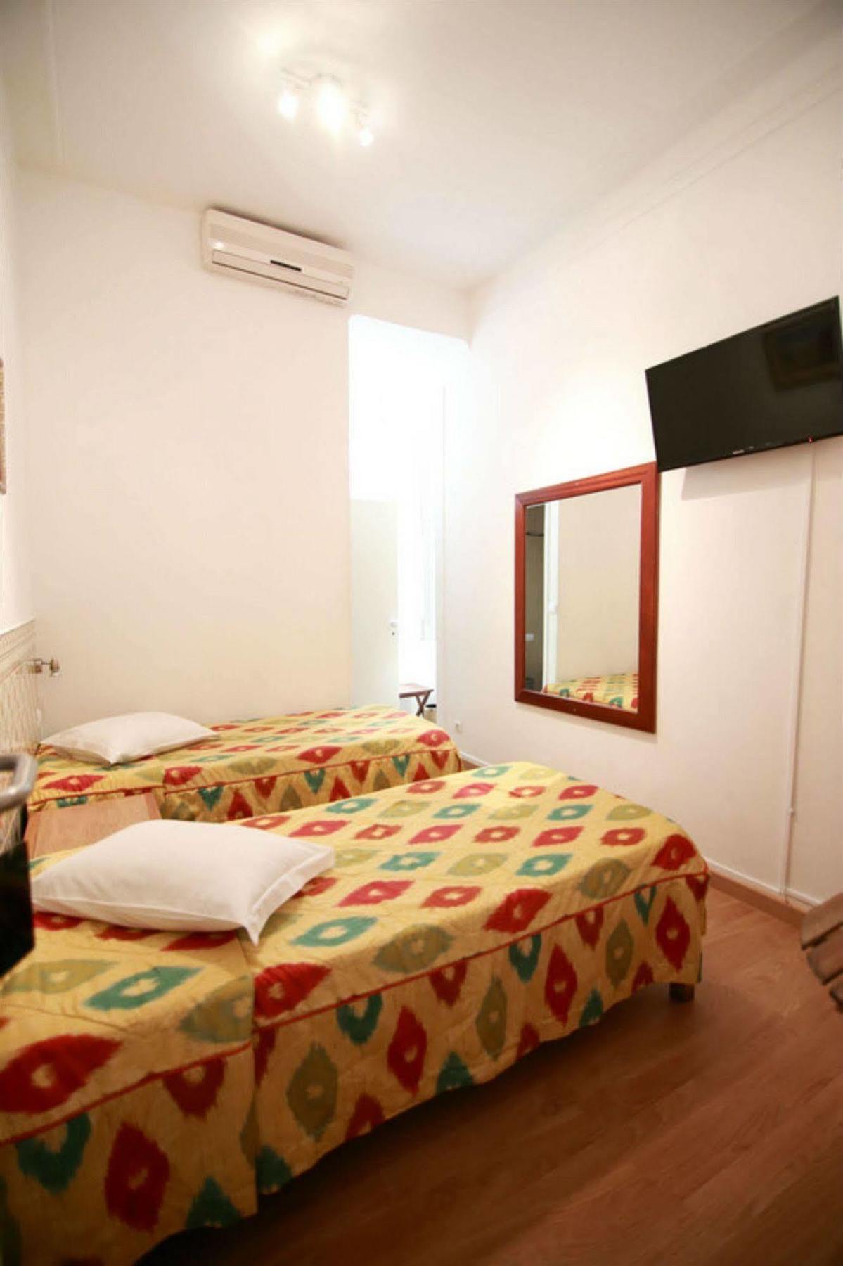 Residencial Mar Dos Acores Hotel Lisbon Exterior photo